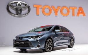 Toyota Corolla Hybrid samochód hybrydowy web