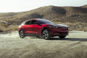 Ford Mustang Mach E 2021 dane techniczne