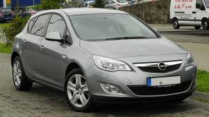 Opel Astra Design Edition J Front samochodu CC BY SA 3.0 DE