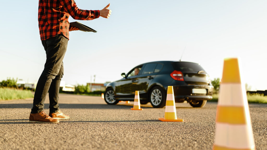 Bezpieczenstwo na drodze – jak IMAGE Prawo Jazdy ksztaltuje odpowiedzialnych kierowcow