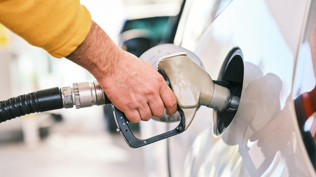 Jak dodatki do paliwa wpływają na wydajność Twojego samochodu