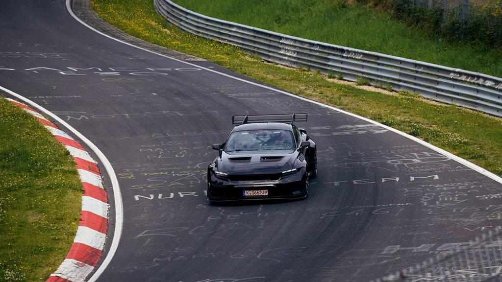 Ford Mustang GTD historia pierwszego amerykańskiego supersamochodu który pokonał Nürburgring w czasie poniżej 7 minut