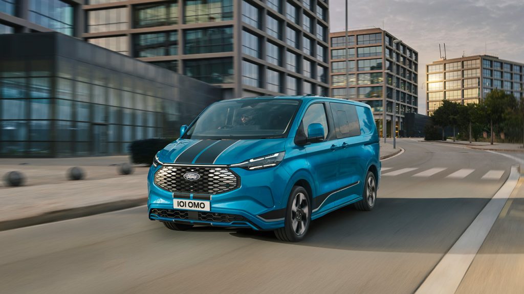 Ford Pro Delivery Assist inteligentne wsparcie dla kurierów które oszczędza czas i zwiększa bezpieczeństwo