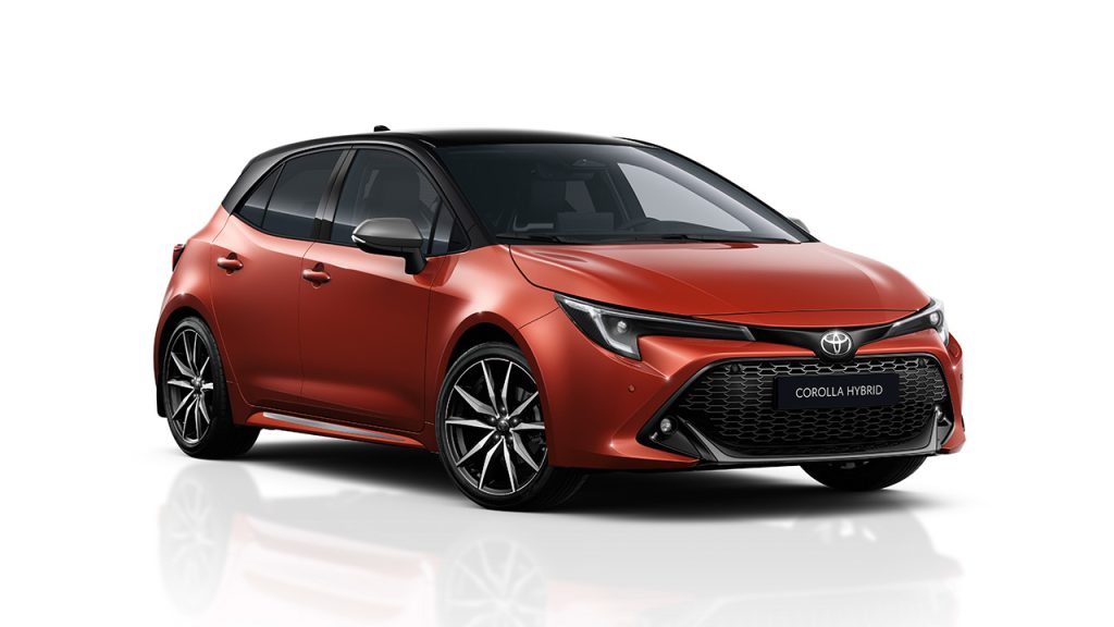 Toyota Corolla 2025 nowe kolory felgi i tapicerka Bestseller w świeżej odsłonie